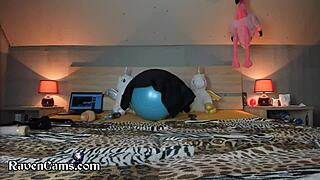 kinky girl, wanna see my tight pussy squirt from homemade play?