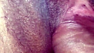 แหย่หีเป็นครั้งแรกจนน้ำแตก!