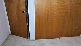 Hermanastra begs me to bang her tight pussy after shower