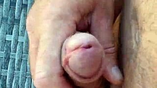 Amateur Guy Strokes Himself and Spills All Over His Stomach