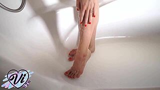 Teen tattooed babe masturbates in bathroom! 💦