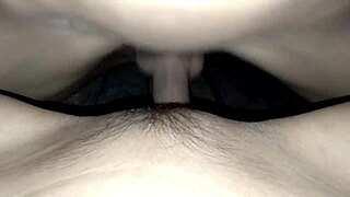 yo, massage rooms got this mature woman with hairy pussy cumming