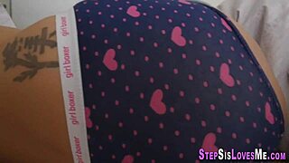 Nevlastní sestra se nechá tvrdě ošukat v POV. Jaké je její tajemství?