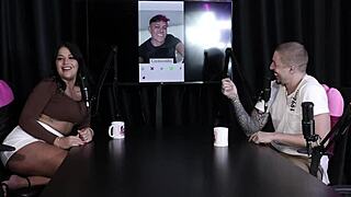 yo, check this hot babe flashing tits and more on tinder games 😍