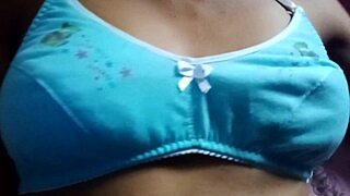 Desi Girl Shows Off Super Amazing Natural Boobs in Action