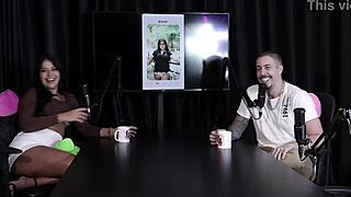 yo, check this hot babe flashing tits and more on tinder games 😍