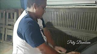 my car broke in the favela, feeling so frustrated.