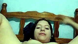 would you dare help a latina babe masturbate in homemade solo?