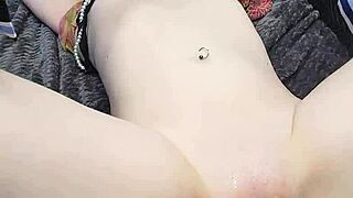 Homemade amateur clip with my girlfriend in close up