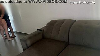 mulher casada ENRABADA hard while husband works - bruna silva hotwife