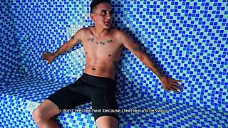 Wow! Big ass Colombian milf bangs young guy in public sauna