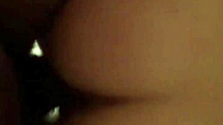 Hey, meine sexy Assistentin, neck mich weiter mit dem kurzen Rock!