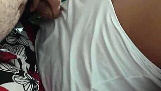 Me Masturbo While My Colombian Wife Gets Her Nails Done