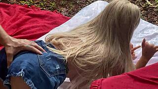 Loirinha Gostosa Playing with Sex Toy in Hidden Anal Fun