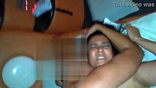 Man, dois novinhos takin’ turns on Karina again, fuckin’ wild!