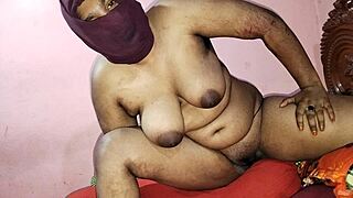 Hey, wanna see deshi bhabhi and uncle banging hard Indian style?