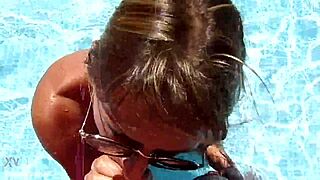 French amateur babe shows off raw intimate moments