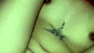 Rico ANAL a mi esposa 2 with natural tits and tattooed ass