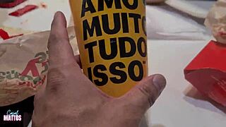 I’m obsessed with grabbing fast food and enjoying wild mcbuceta outdoors.