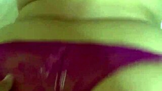 wow, what a rica culona with that curvy ass! 😍