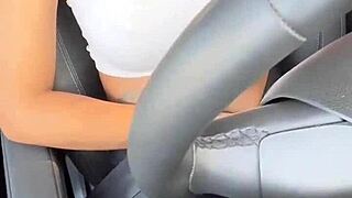 Teen Masturbates To Orgasm In Traffic