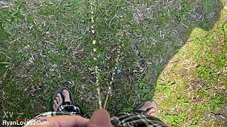 Hey, need a golden shower? I'm your guy! 💦