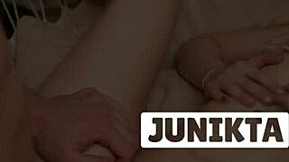 الرجل المسلم ينيك بقوة كس الشقراء النحيفة الرطبة في الهاموك المنزلي