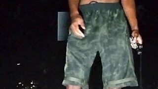 park photoshoot turns into fun chat with skinny beauty 😊