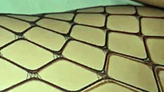 Delicate Skinny Gives Body