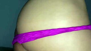 Hot Amateur Girl Poses Naturally