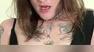 Sarafina shines in a stunning dress photoshoot try-on