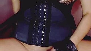 Beautiful Colombian Brunette Bluee Squirts In Exhibitionist Scene!