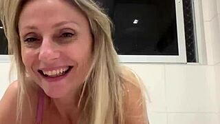 Blonde cutie Alineflavio shows hairy beaver in latest vid 😍