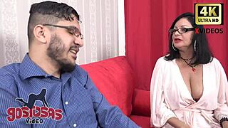 Meu Enteado de 20 Anos Era Virgem, Ensinei Ele a Transar com Força!