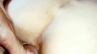 Nice Milf Tries Amateur Anal in Homemade Clip