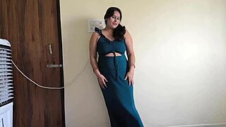 jism ki hawas drives me to watch chubby babes in blowbang action