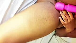 Caught Girlfriend Masturbating in Florida Dorm, Fucked with Monster Cock and Big Pussy Lips