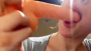 bbw girl plugs her ass deep on public cam