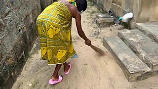 Blackpussy Meets Harveyxbush In Wild Squirt Escapades!