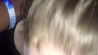 girl sucking dick