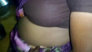 I’m obsessed with aunty’s hairy pussy in outdoor action