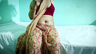 desi lucky boy bangs hot bhabhi instead of her husband