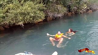 Sexo ANAL em alto mar com latina ROUGH