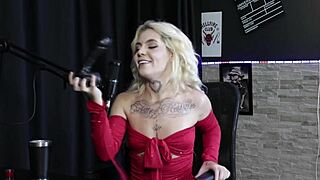 Wow! Blonde shows anal sex tricks!