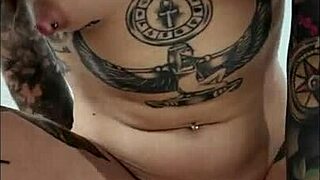 Sweet house maid wants to fuck in homemade black porn!