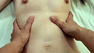 You see this aussie lesbian fingering?