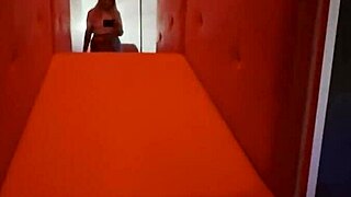 Bizou Visits Motels In Mexico Chapter 1