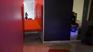 Bizou Visits Motels In Mexico Chapter 1