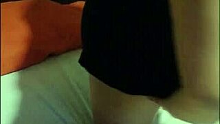 Young Virgin Experiences First Anal Sex in Quarantine