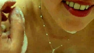 sexy wife says, 'i love sucking dick before mutual masturbation'